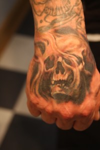 Handskull